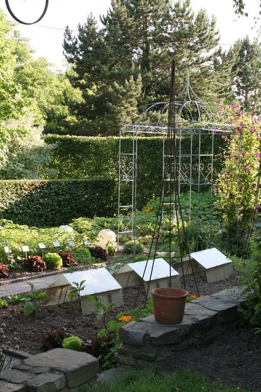 B&B La Chambre D'A Cote Aische-en-Refail Bagian luar foto