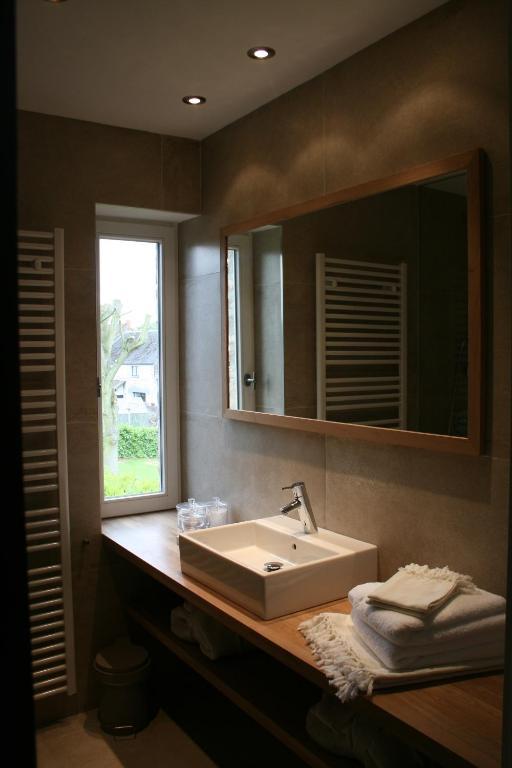 B&B La Chambre D'A Cote Aische-en-Refail Ruang foto